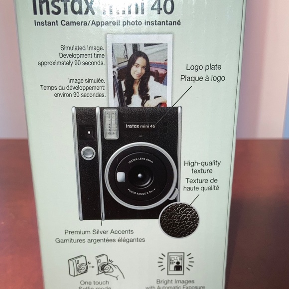 Barely Used Fujifilm Instax Mini 40 Instant Camera - Black - Picture 9 of 10